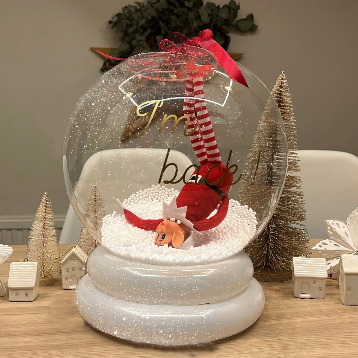 Elf on the Shelf Snow Globe Arrival Balloon