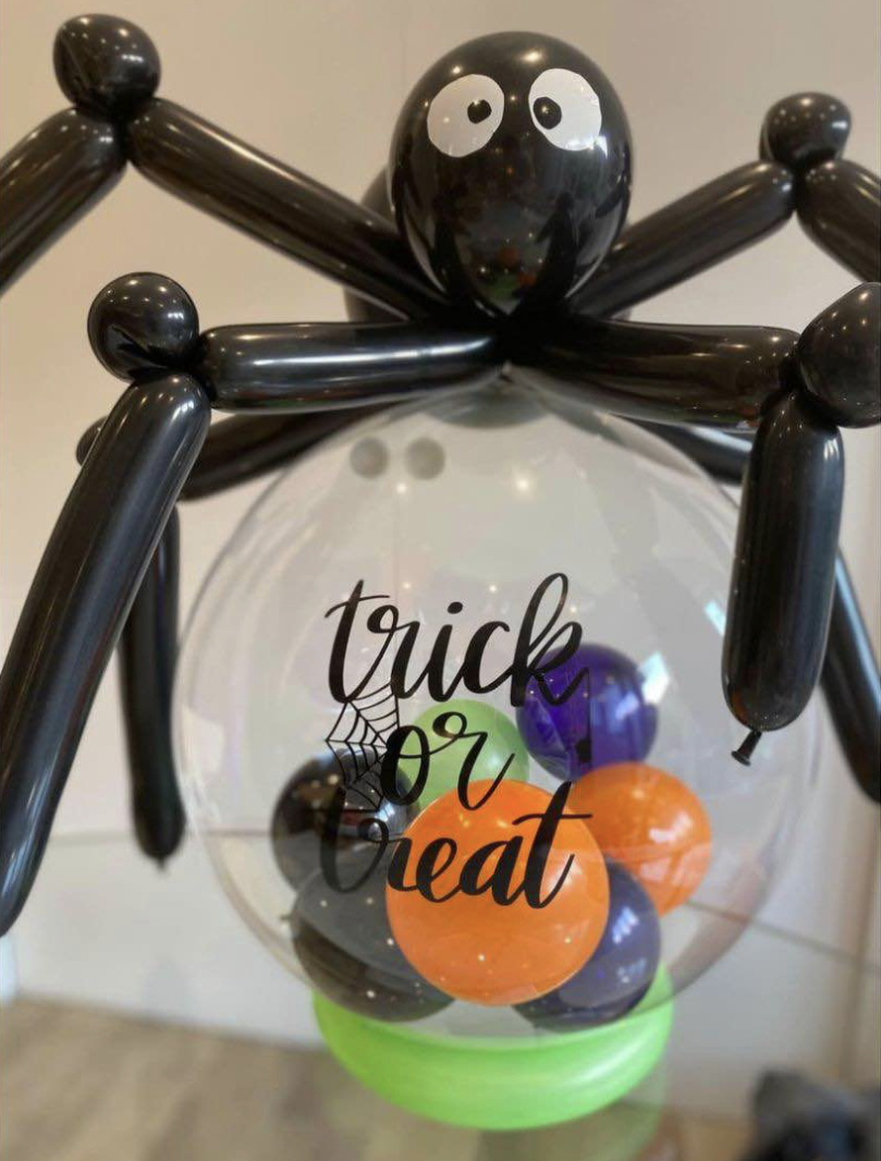 Hidden Treats Halloween Spider Balloon